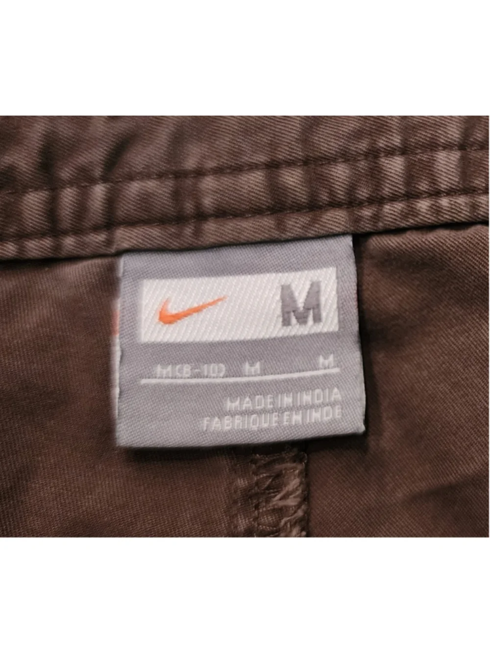 Nike Women's Cargo Shorts Size M Brown 100% Cotton Knee Length Cargo Pockets